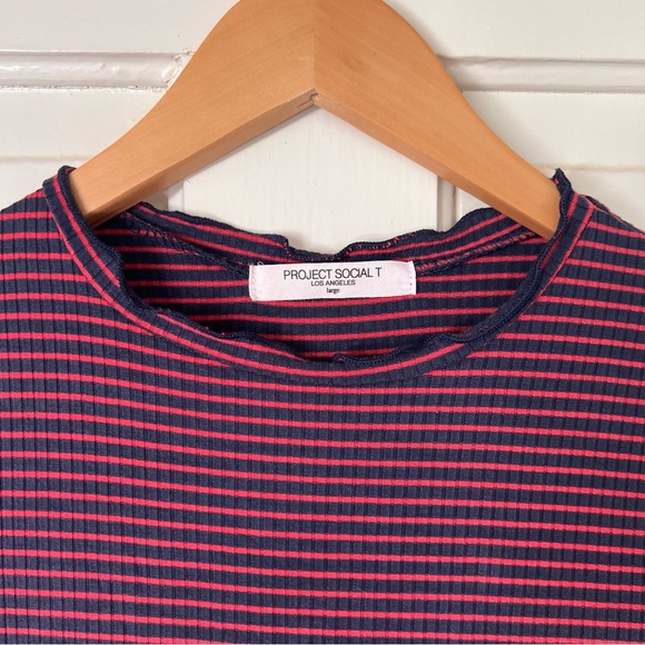 NWOT Ribbed Tee - Picture 2 of 3